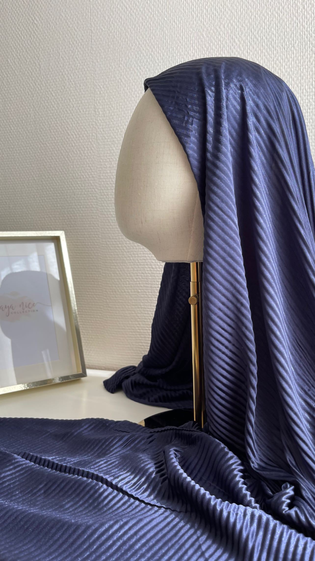 Hijab satiné plissée