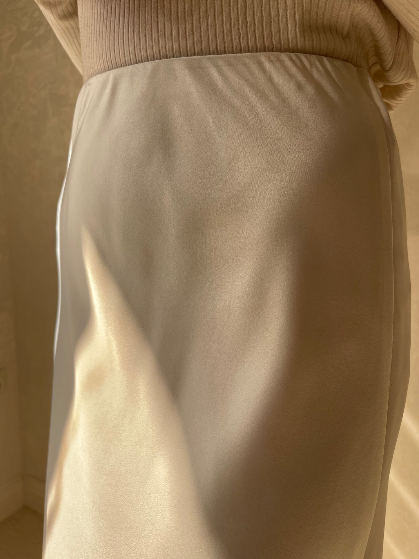 Jupe en biais satiné