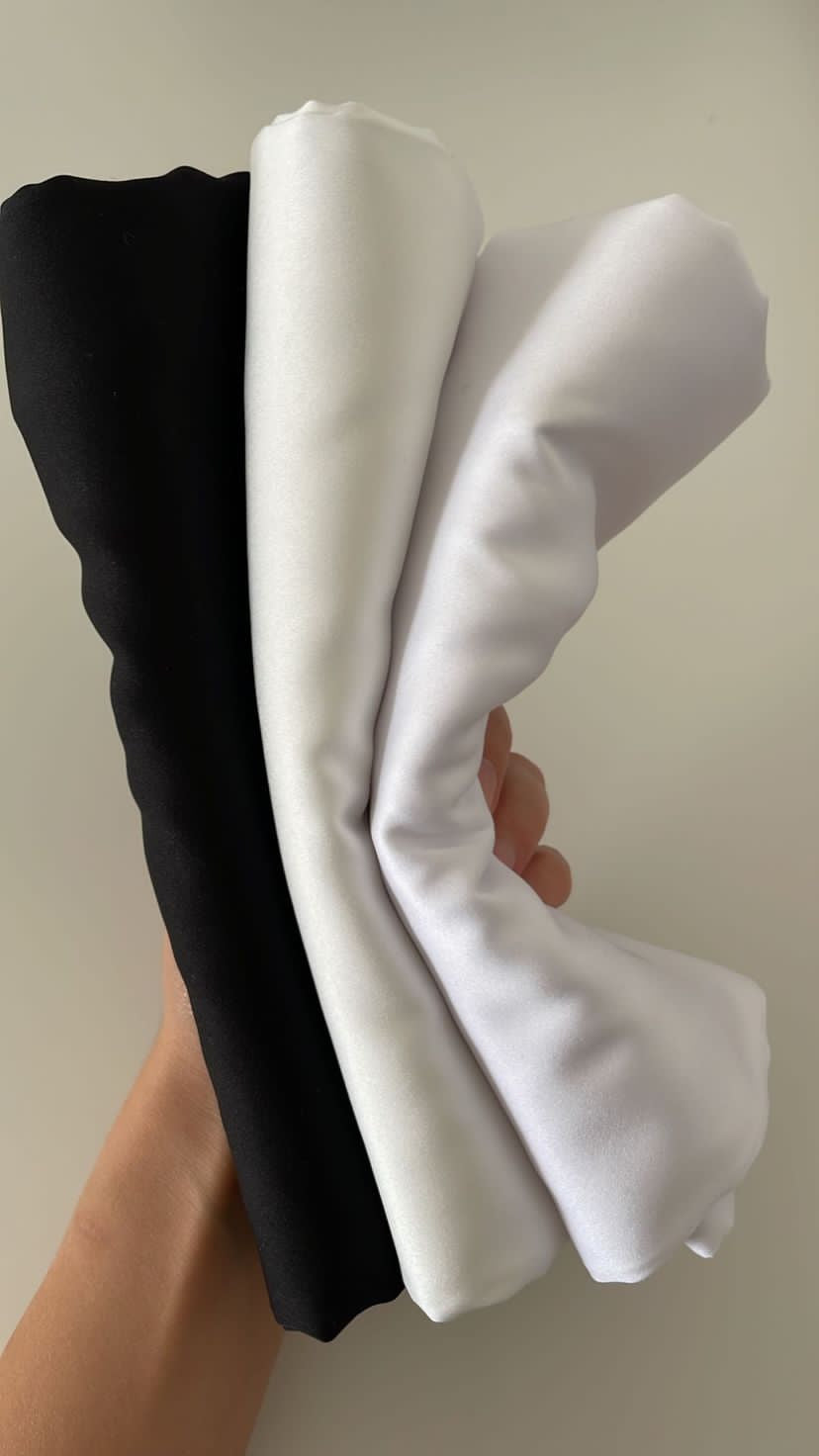 Hijab en satin carré