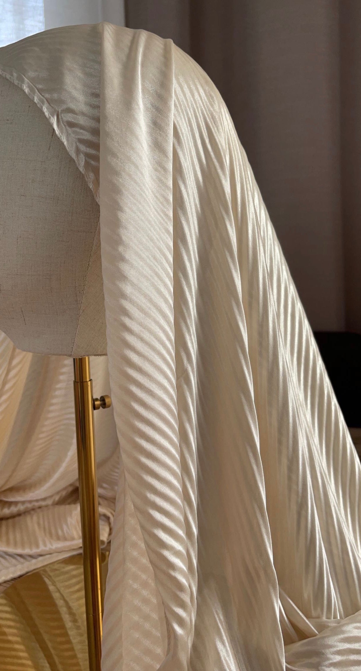 Hijab satiné plissée