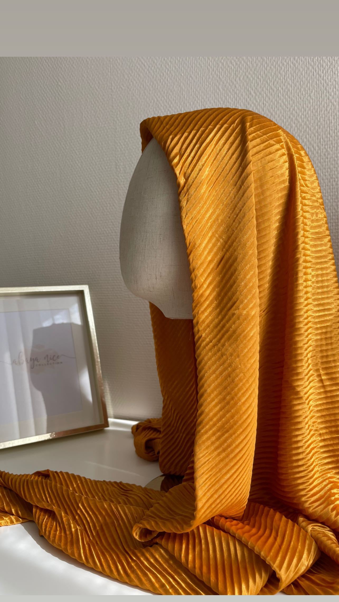 Hijab satiné plissée