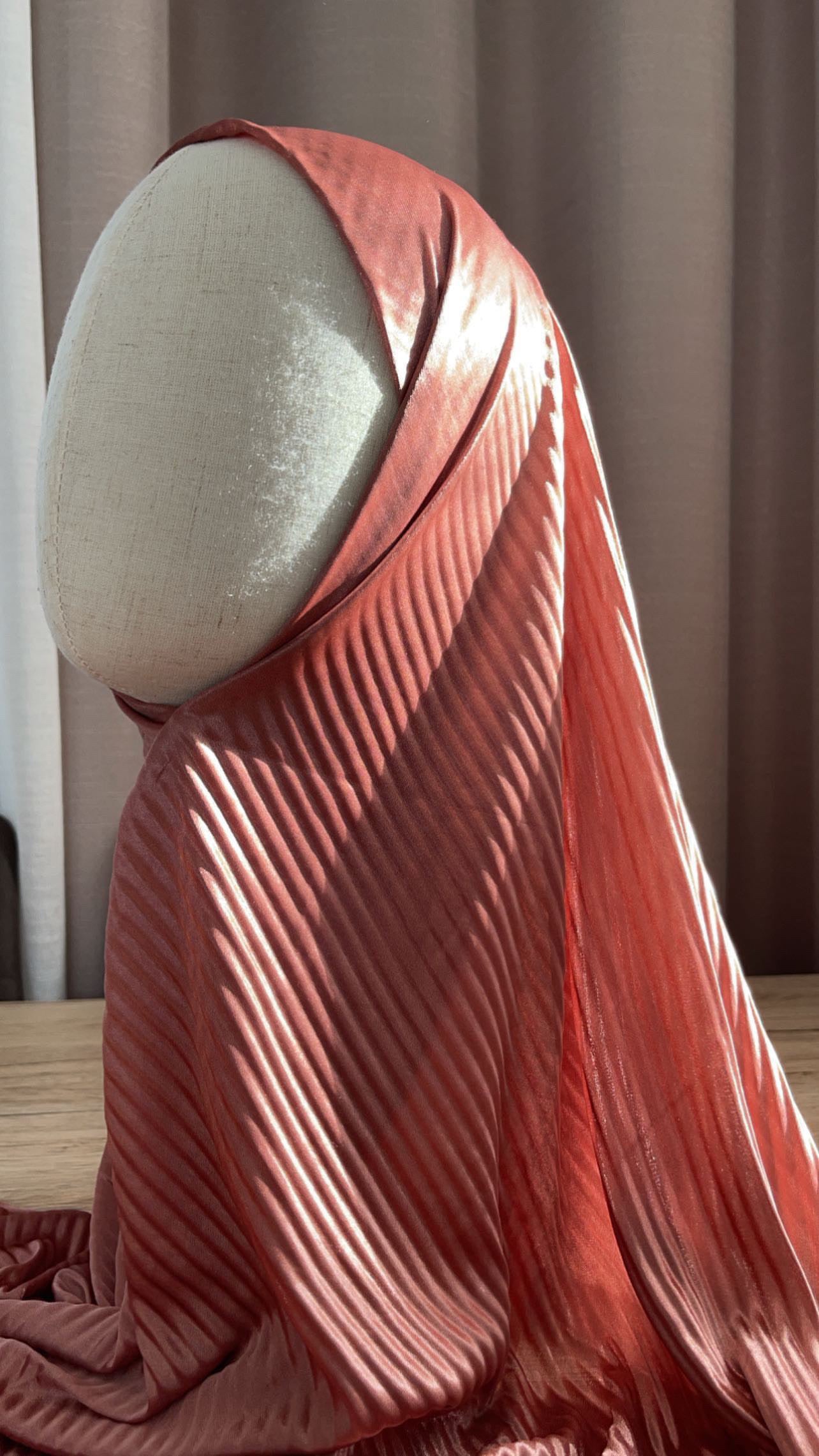 Hijab satiné plissée