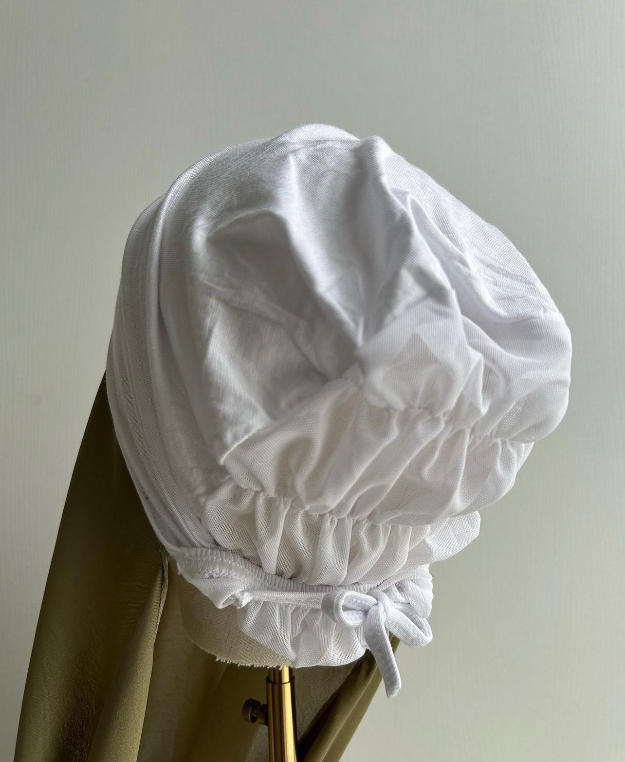Hijab satin fin avec bonnet