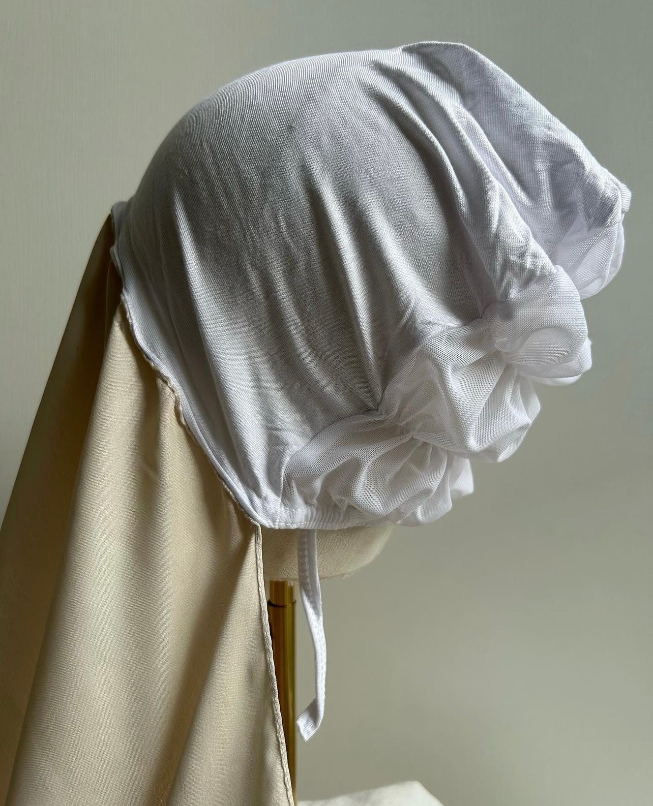 Hijab satin fin avec bonnet