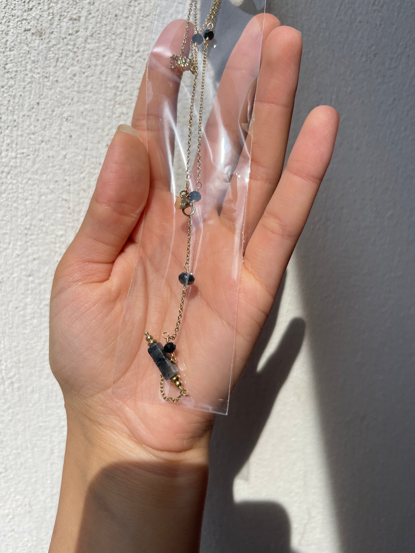 Collier pierre noire