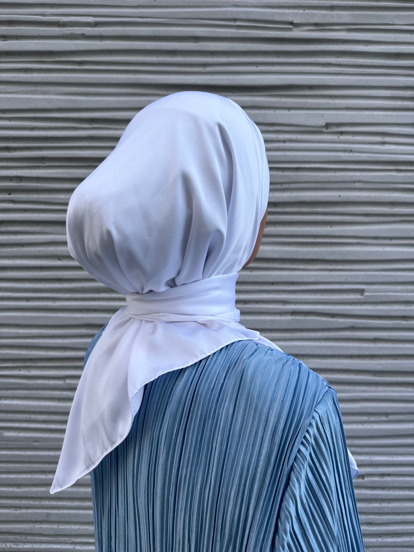 Hijab en satin carré