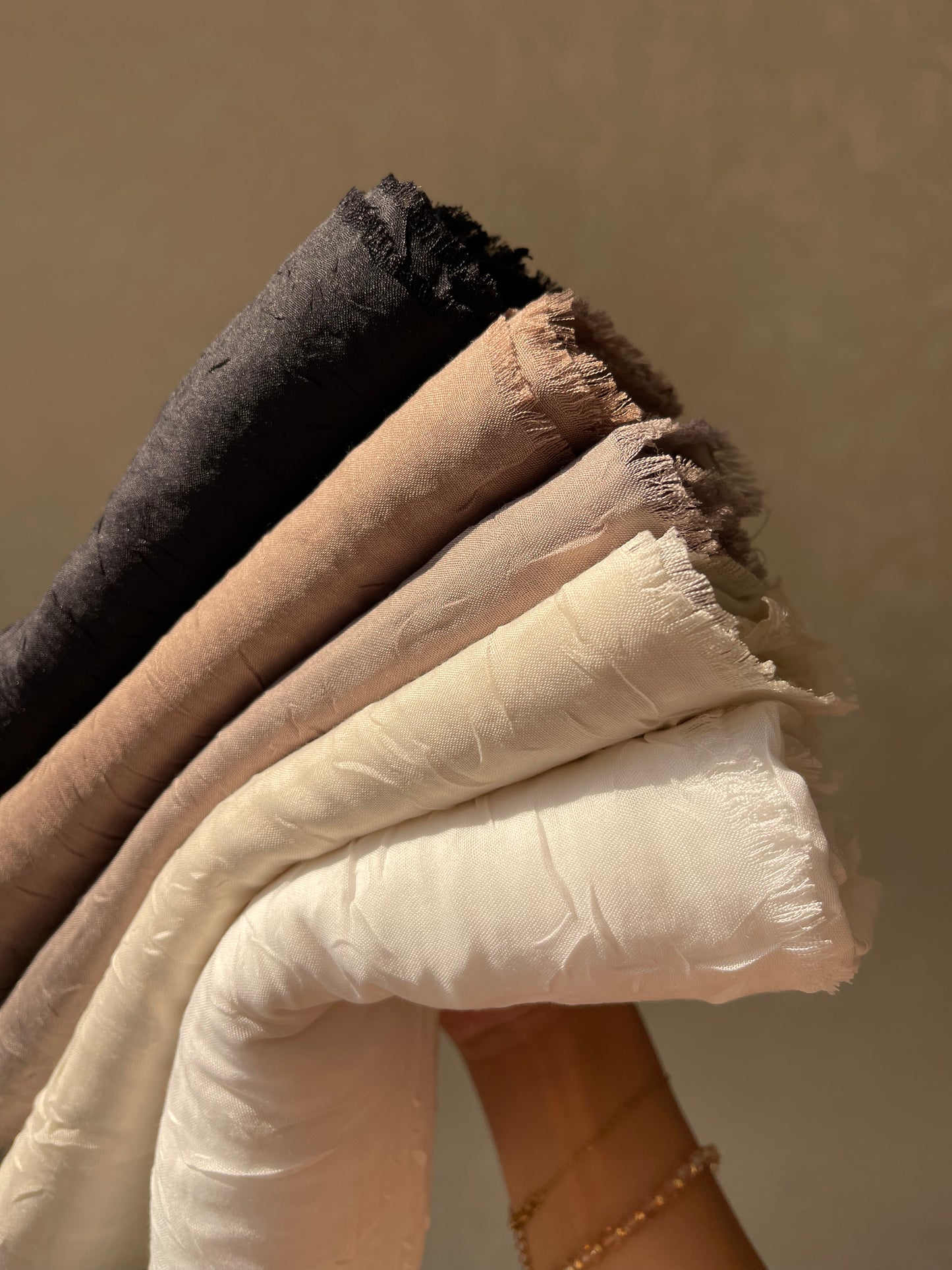 Hijabs froissés