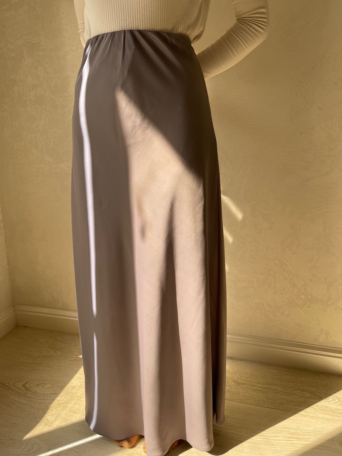 Jupe en biais satiné